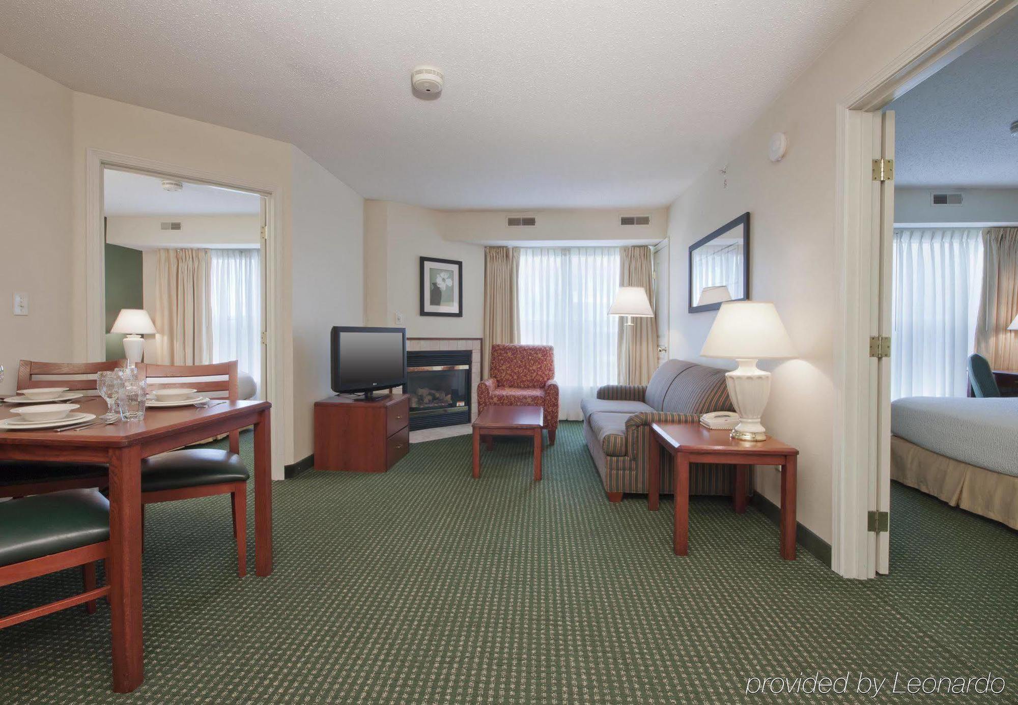 Residence Inn By Marriott Tulsa South Екстериор снимка